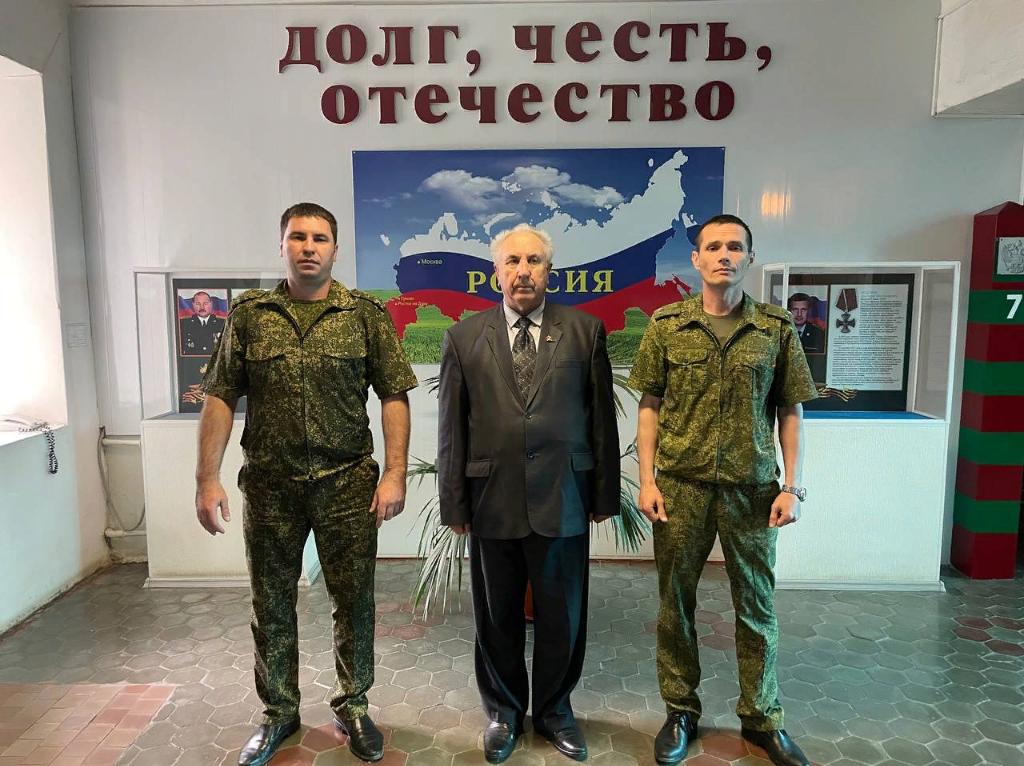 Григорий Фоменко встретился пограничниками в г. Гуково